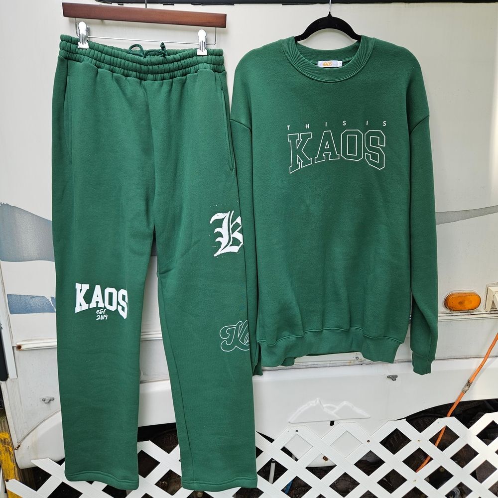 Kaos Kids Forest Green Sweatpants and Sweatshirt Set Size L